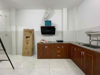 Căn Hộ 3 Phòng Ngủ Ngay Hoàng Hoa Thám Tân Bình