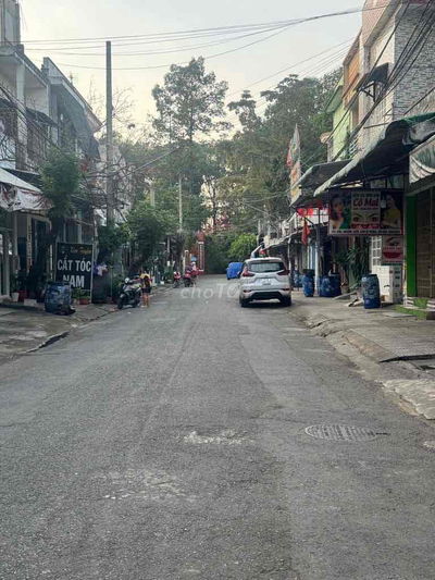 nhà mặt tiền ô tô, 18 căn phòng trọ, phường dĩ an, bình dương