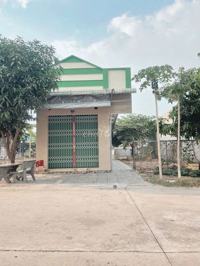 Chủ kẹt tiền bán dãy trọ 150m2 giá 750TR gần KĐT Ecolakes Mỹ Phước,SHR