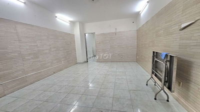 Mặt Tiền 4.5x13, 1Trệt 1Lầu, 2PN 2WC, vỉa hè 6m tiện kd.