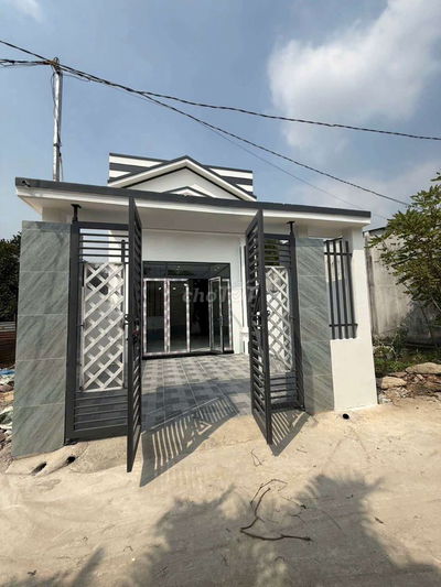 Cần bán trước tết căn nhà cấp 4, 2 phòng ngủ bến cát củ