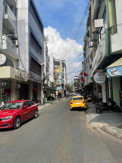 Nhà mặt tiền khu Phan Xích Long - 68 Cù Lao, Q.Phú Nhuận, DTSD 140m2