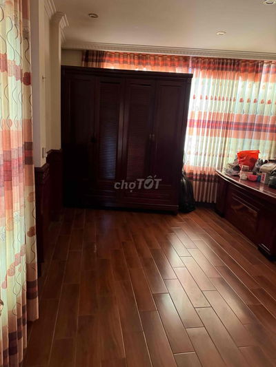 gia đình chuyển chỗ ở ko xử dụng cho thuê nhà vừa ở và làm vp hoặc ban