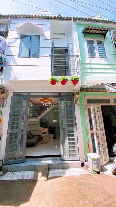 nhà mới kdc sát Chợ Thạnh Xuân ngay Ngã Tư Ga Q.12