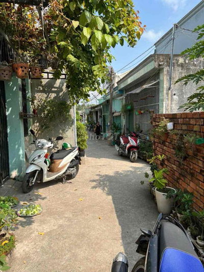 Nhà hẻm 17/1 đường s 6,P long bình 54m2 giá 3 tỷ 4