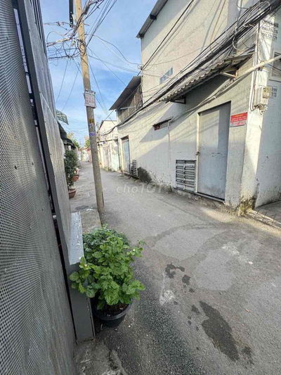 Nhà 1/ Quốc Lộ 13, Hẻm xe hơi 39m2 chỉ 2,9tỷ