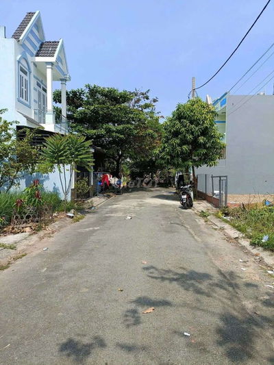 Đất thổ cư 11x15m, ngay Trường Mầm Non Xuân Thới Thượng vào KDC ấp 3