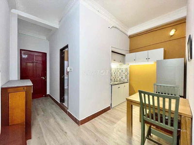 Cho thuê 2 phòng ngủ riêng biệt có Ban công , tách bếp ở Bầu Cát 6