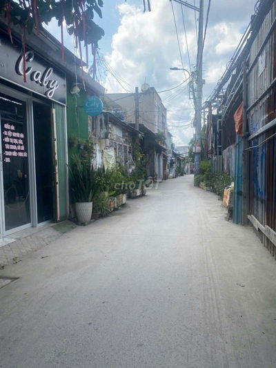 Nhà trệt lửng gần gigamall PVĐ,66m2(5X13), Đường xe hơi, chỉ 4.7 tỷ tl