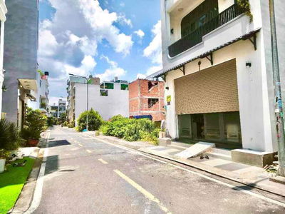 Nhà 4 tầng HXH 6m có lề khu phân lô- chỉ 5T hơn