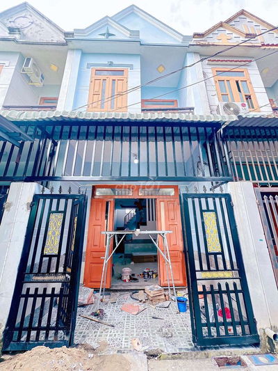 Nhà lầu gần chợ dĩ an 1 giá 1 tỷ 690 triệu