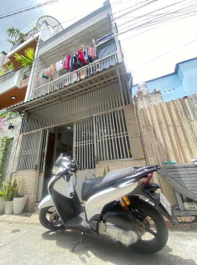 Bán nhà 2 tầng hẻm 4m Bình Long, Tân Phú. dt 4x14m. giá 4,850 tỷ