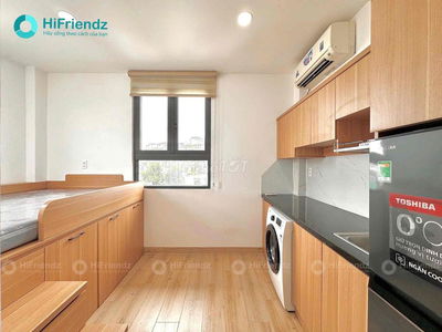Siêu Phẩm Cửa Sổ Lớn - Thang Máy - Free Xe - Sát Cầu Chà Và , Sát Q5