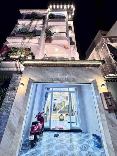 Nhà mới Huỳnh Văn Nghệ
