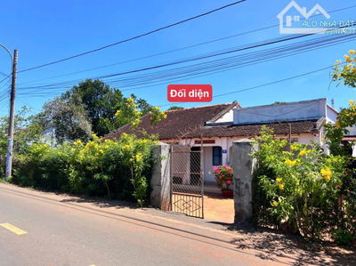 📍Lô góc đường Lương Thế Vinh- đối diện chợ Đất Đỏ- thị trấn Đất Đỏ. 🔺DT: 354m2 (10x32)