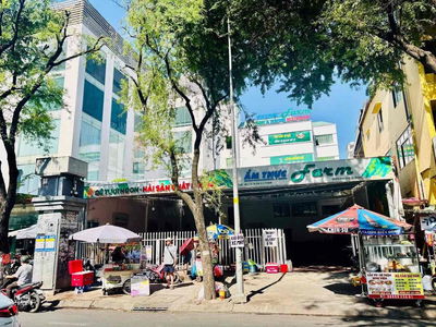 CHO THUÊ MẶT BẰNG LỚN 20x50m NGAY TRUNG TÂM QUÂNH 3