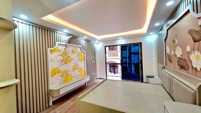 Nhà mới Hồ Tùng Mậu - 7 Tầng Thang máy Dt: 36m2 - MT: 4,3M - full nt