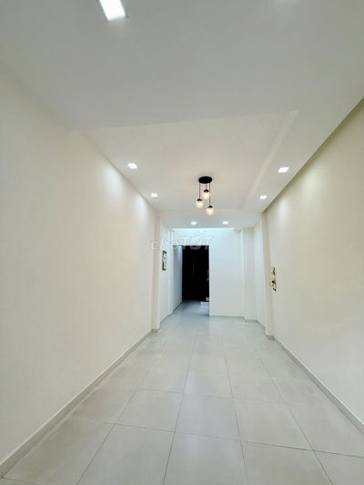 NHÀ NGAY PHAN XÍCH LONG - ĐẸP, MỚI PHÙ HỢP MỞ VĂN PHÒNG, Ở GIA ĐÌNH