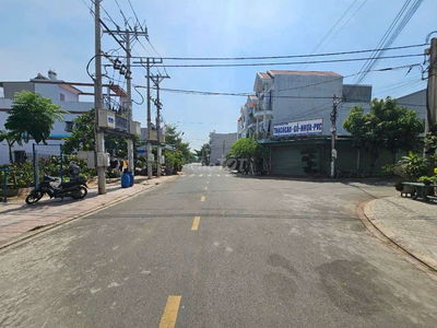 Đất 2 mặt tiền kdc Lê Phong Tân Bình Tp. Dĩ An