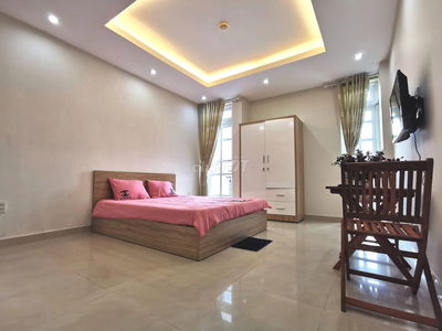 Pass phòng studio full nội thất đường Phú Thuận Q7, cửa sổ bancol