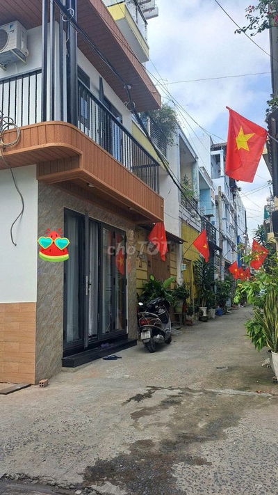 Nhà 2 tầng đường NGUYỄN VĂN QUÁ, phường ĐHT, Q12, dt 32m2 (4mx8m)4,2Tỷ