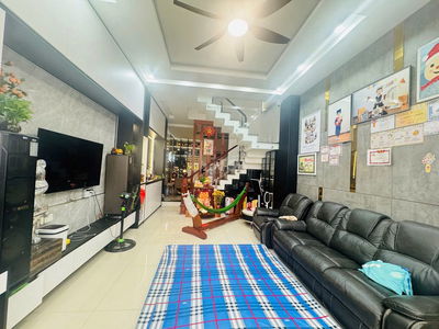 Bán nhà chính chủ hẻm 7m sân xe hơi đổ cửa