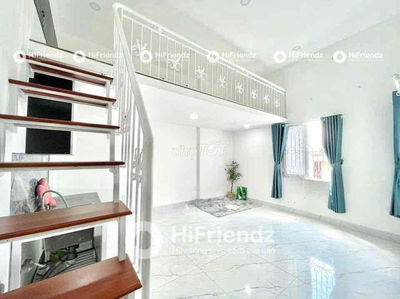 Khai trương dạng Phòng có Gác_Giá Rẻ_Rộng Thoáng ngay Ngã Tư Bốn Xã