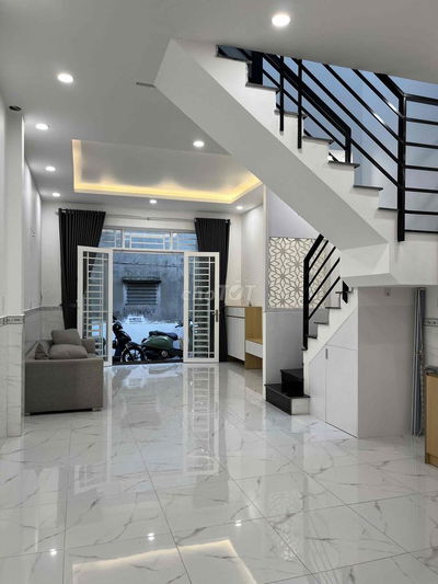 nhà nguyên căn quận bình thạnh 2 phòng ngủ, bancol và đầy đủ nội thata
