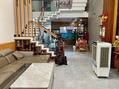 Bán nhà 3 tầng MT Hoà Minh 28  Liên Chiểu