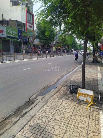 CHỈ MỘT CĂN *** 4 TẦNG BTCT HOÀN CÔNG ĐỦ GIÁ 3,6TỶ