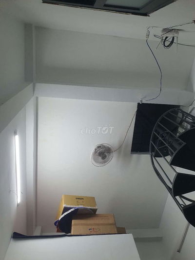 Phòng trọ tân phú - tân bình giá rẻ chất lượng 1tr6 bao điện nước