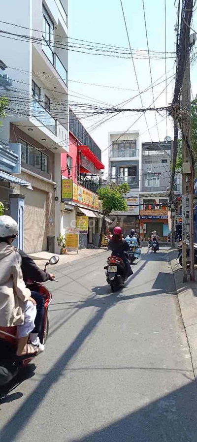 MỘT CĂN SÁT MT BA VÂN 2 TẦNG KHU VIP BÀU CÁT
