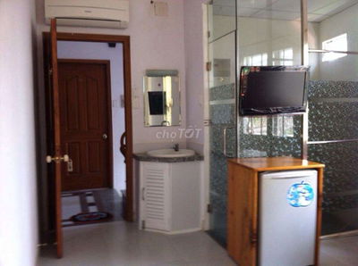 Phòng 18m2 đường Nguyễn Văn Đậu F11 Q,Bình Thạnh