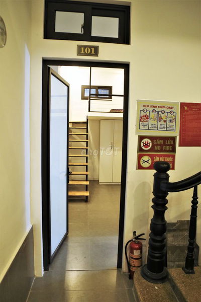 CHDV 25M2, ban công hướng ĐN, khép kin ngõ 175 Lạc Long Quân