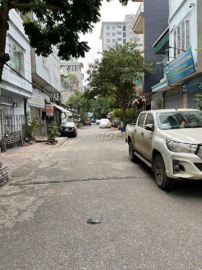 Bán đất tặng nhà 2 tầng tại Việt Hưng, Long Biên – 45m²,  – Giá 5,2 tỷ