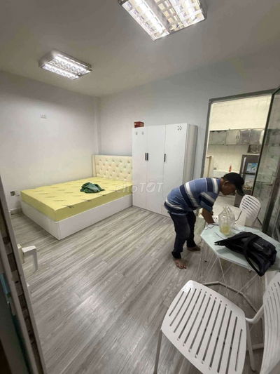 Cần Pass phòng sau tết, hợp đồng còn tới tháng 7.2026. 1PN tách bếp