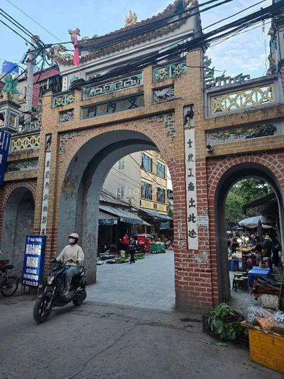 Bán nhà Phú Lương 5 tầng, ngõ rộng, gần trường, chợ, giá 4.6 tỷ