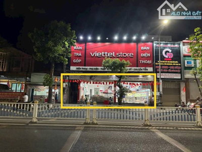 Mặt tiền Hùng Vương Cần chuyển nhượng 640m2 ngang rộng giá chỉ 100tr/m2  - Vị trí : ngay t