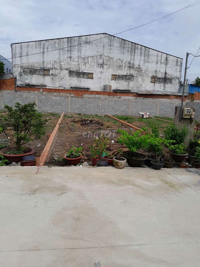 Bán đất hẻm ôtô xã Thới Tam Thôn,DT: 5 x 20 (99m2)