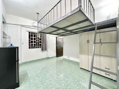 PHÒNG GÁC GIÁ RẺ FULL NT - Có cửa sổ trời mặt tiền Oto Q6 gần Q5