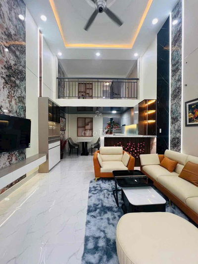 BÁN NHÀ NHỈNH 5 TỶ- GẦN EMART GÒ VẤP