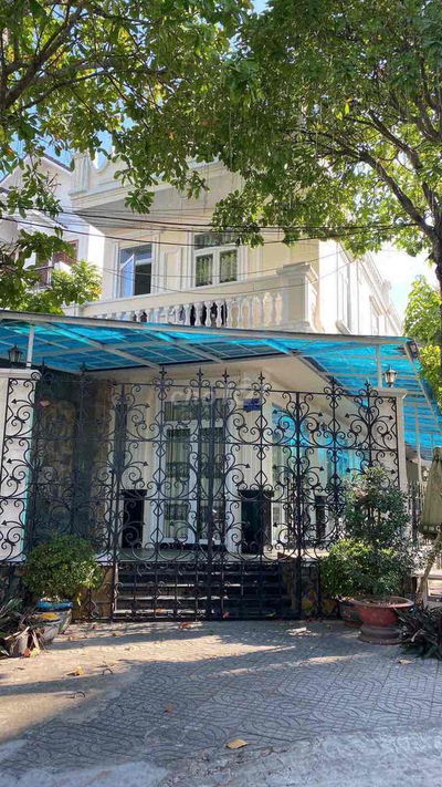 Bán Nhà Gốc 2 Mặt Tiền Xuân Thuỷ Tú Xương KDC Hồng Phát (DT 182m2 3PN