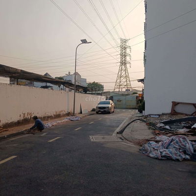 7 tỷ 500 thương lượng, nhà mới 5 tầng, đường 10 mét, dt: 4,7 × 11