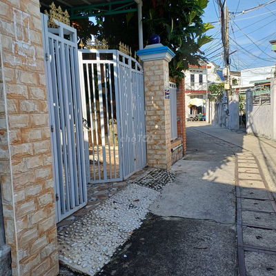 BÁN ĐẤT KÈM NHÀ LONG ĐIỀN, TP HCM