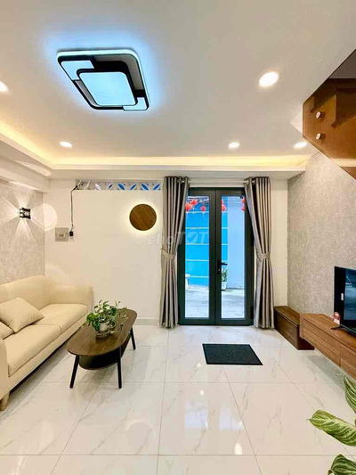 KHU PHAN XÍCH LONG PHÚ NHUẬN - 2TẦNG FULL NỘI THẤT 3PN 5,2 Tỉ T.L