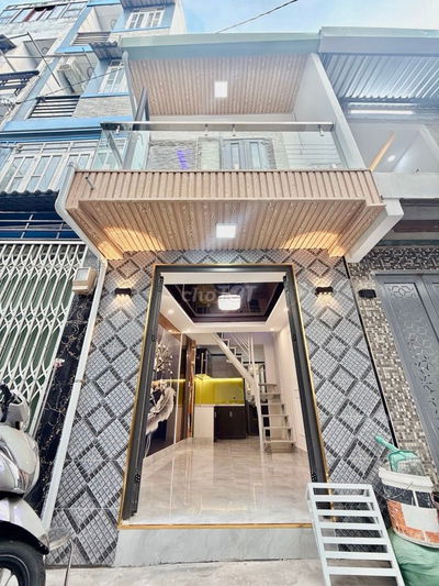 NHÀ ĐẸP Q4- HẺM 3m- 16m2 - 2 TẦNG ĐÚC- CHỈ 2 TỶ NHỈNH