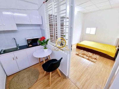 Phòng cho thuê full nội thất quận 3, tách bếp cửa sổ thoáng, thang máy