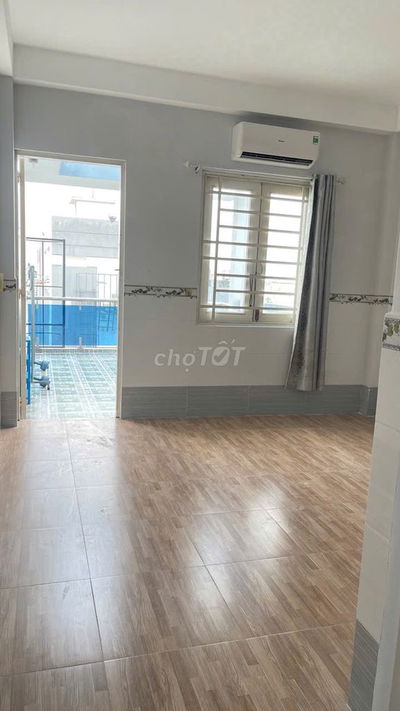 PHÒNG BAN CÔNG VÔ Ở LIỀN