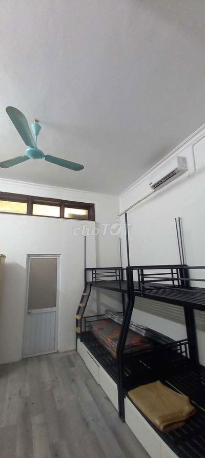 Cho thuê căn hộ khép kín 30m2 , Đủ đồ,  tại 12/2/16 Nguyễn Phúc Lai.