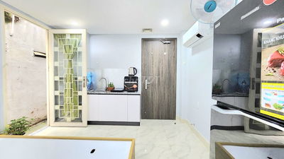 PHÒNG MỚI 2 CỬA LỚN ĐÓN GIÓ MÁT MẼ RỘNG RÃI. FULL NỘI THẤT